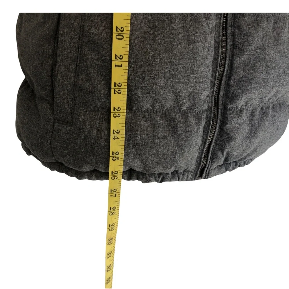 Tweedt Gray Puffer Coat Vest Full Zip front pockets Classic Vest Small Old Navy - Picture 8 of 11